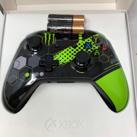 Microsoft Xbox Wireless Controller Monster Energy Special Edition Brand New - Picture 3 of 4